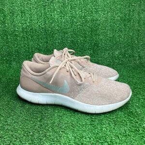 Nike SZ 10 Pale Pink Sneakers Lightweight Breathable Design